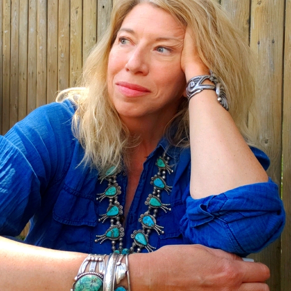 Meet your Posher, Buffy - Picture 3 of 9